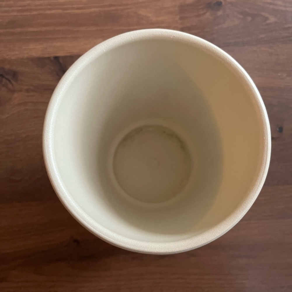 ๐ค NWT Artevasi Beige Ceramic Planter / Pot / Vase ๐ค - Picture 3 of 5